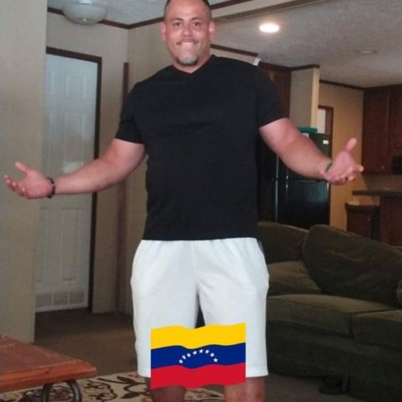 Meet your Posher, Chris - Picture 1 of 1